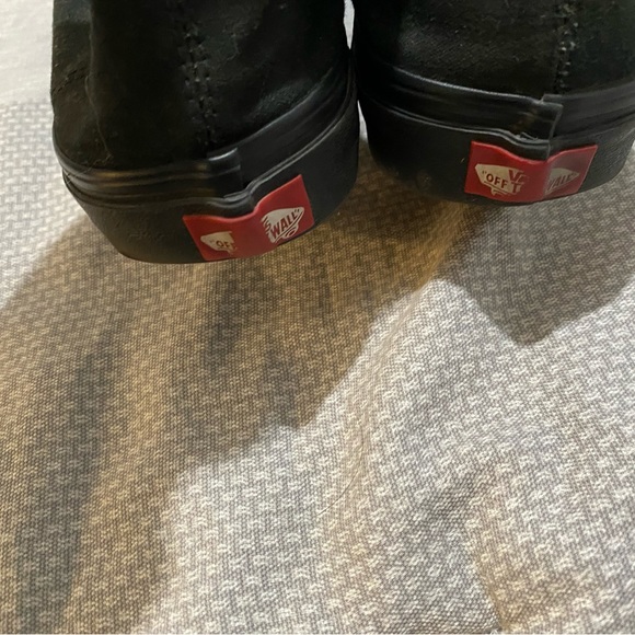 Black vans - Picture 3 of 4